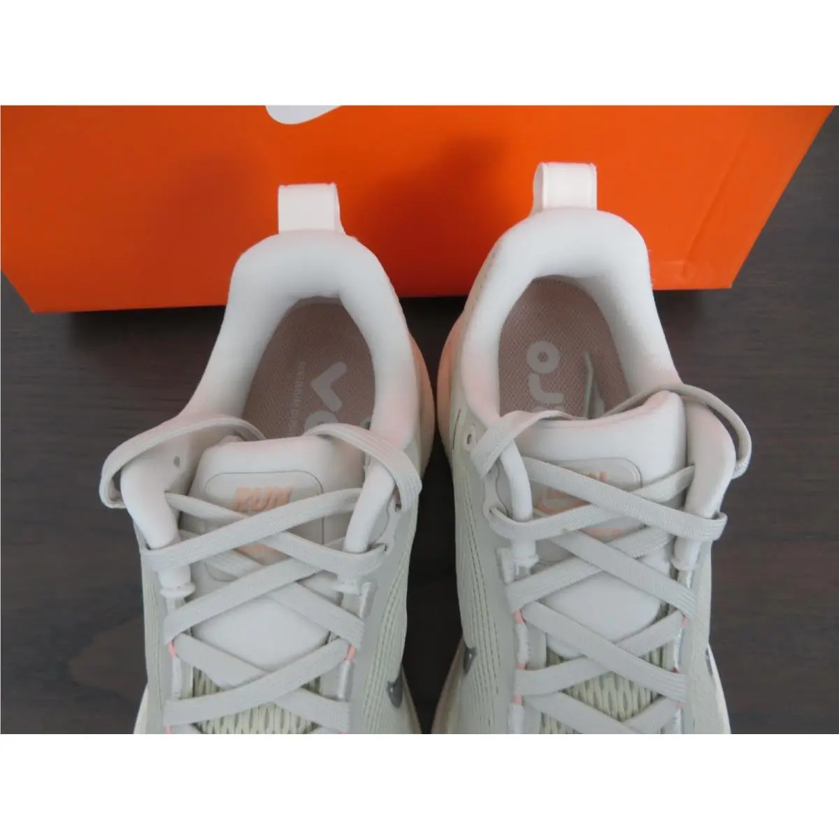 Nike shoes - Nike Vomero 18 - Vomero - Gray 1