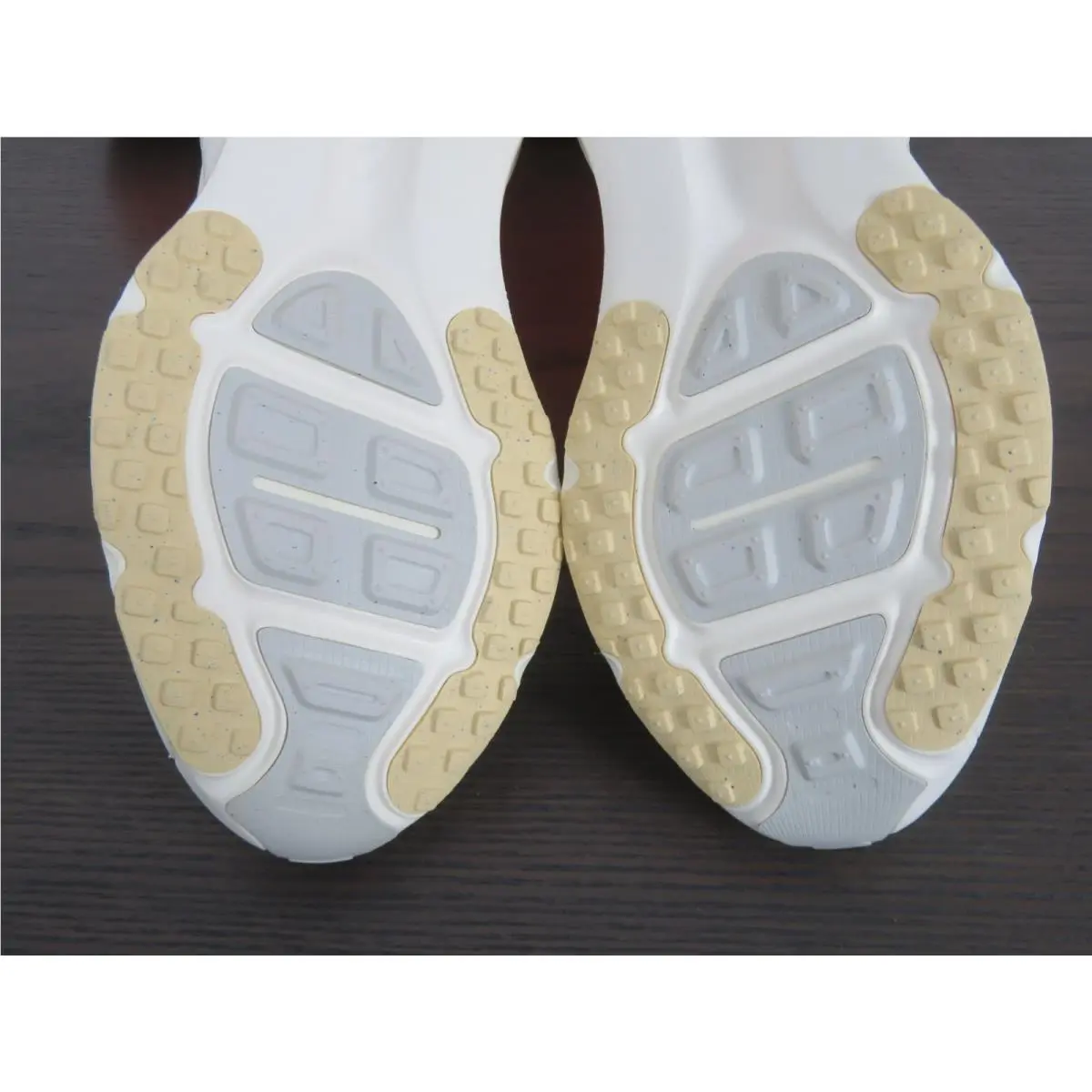 Nike shoes - Nike Vomero 18 - Vomero - Gray 5