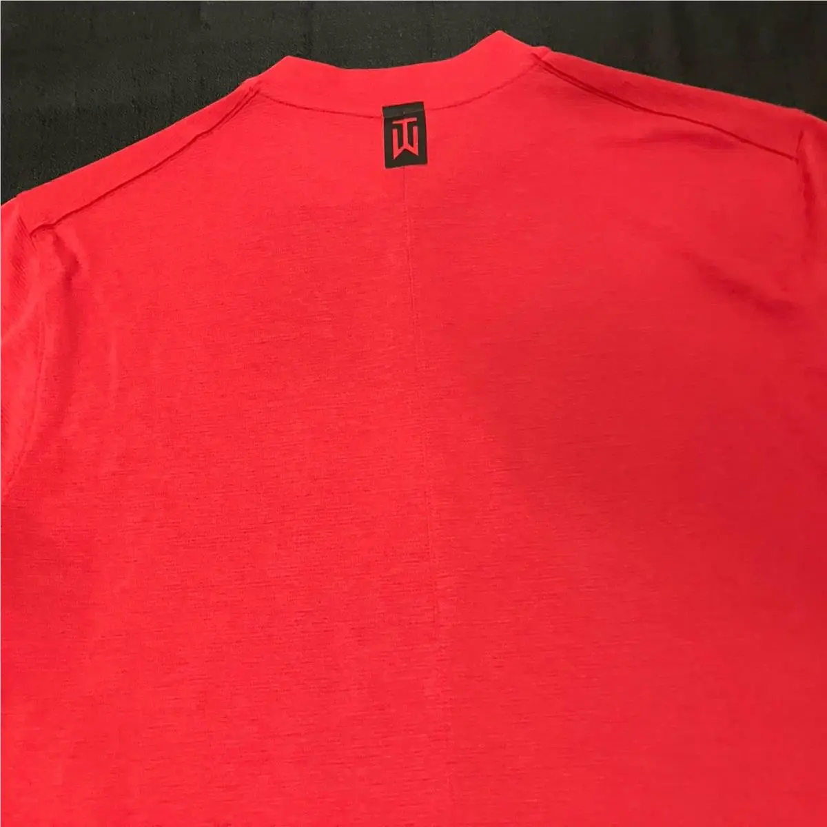 Nike clothing - TW Tiger Woods AeroReact Mock Blade Polo - Sunday Red Black 1