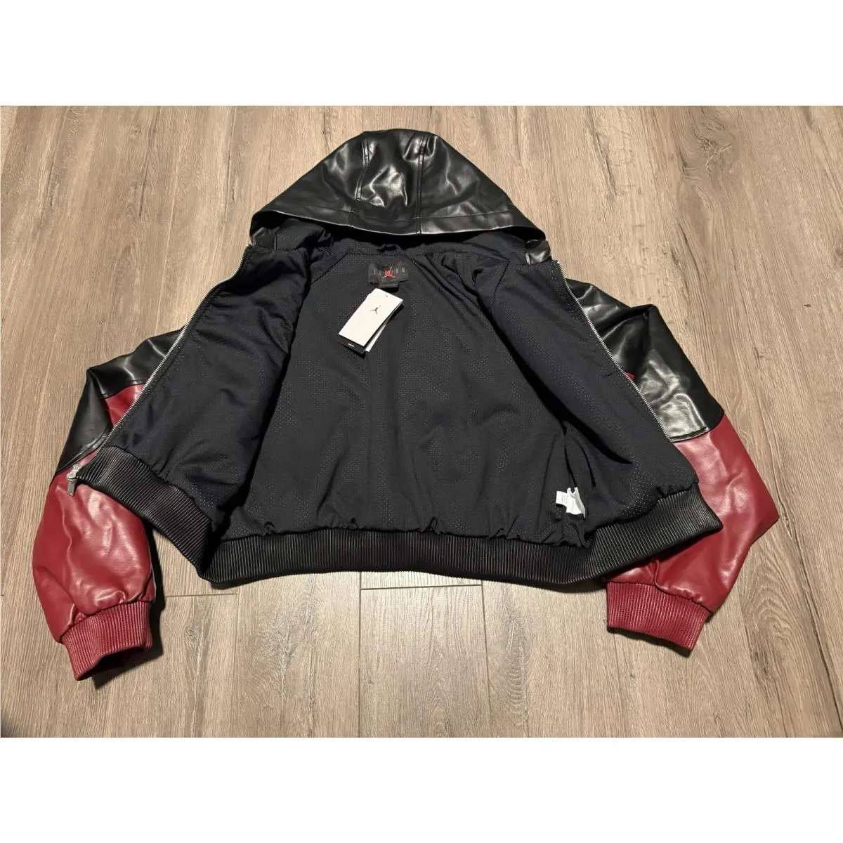 Nike clothing - Jordan - Black/Red 5