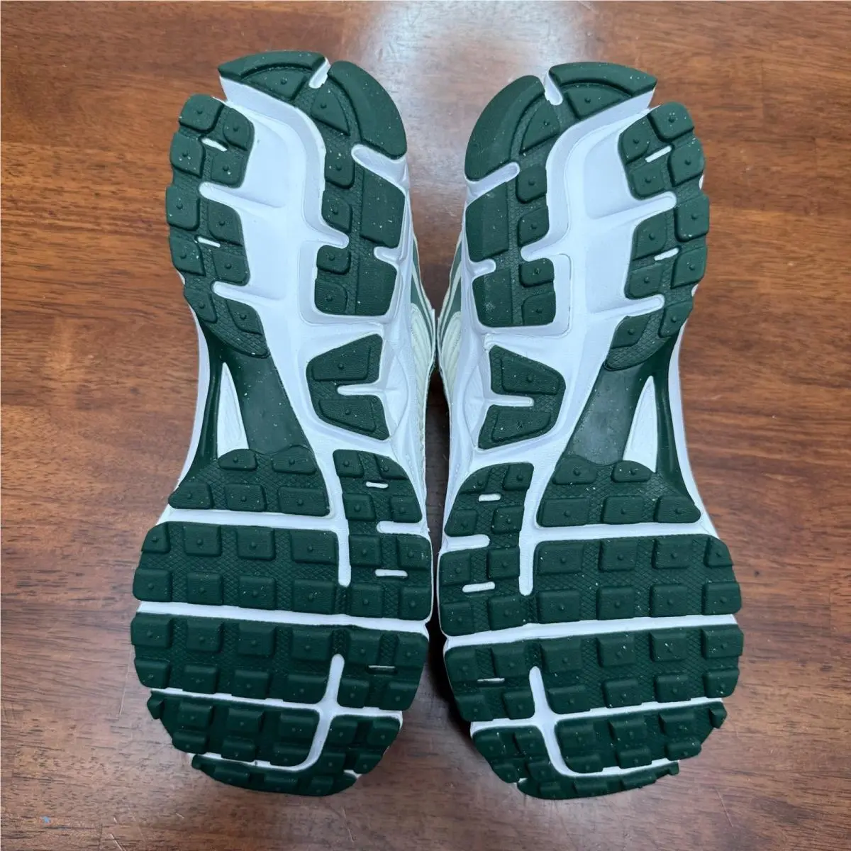 Nike shoes - Nike Vomero 5 - Vomero - White 6