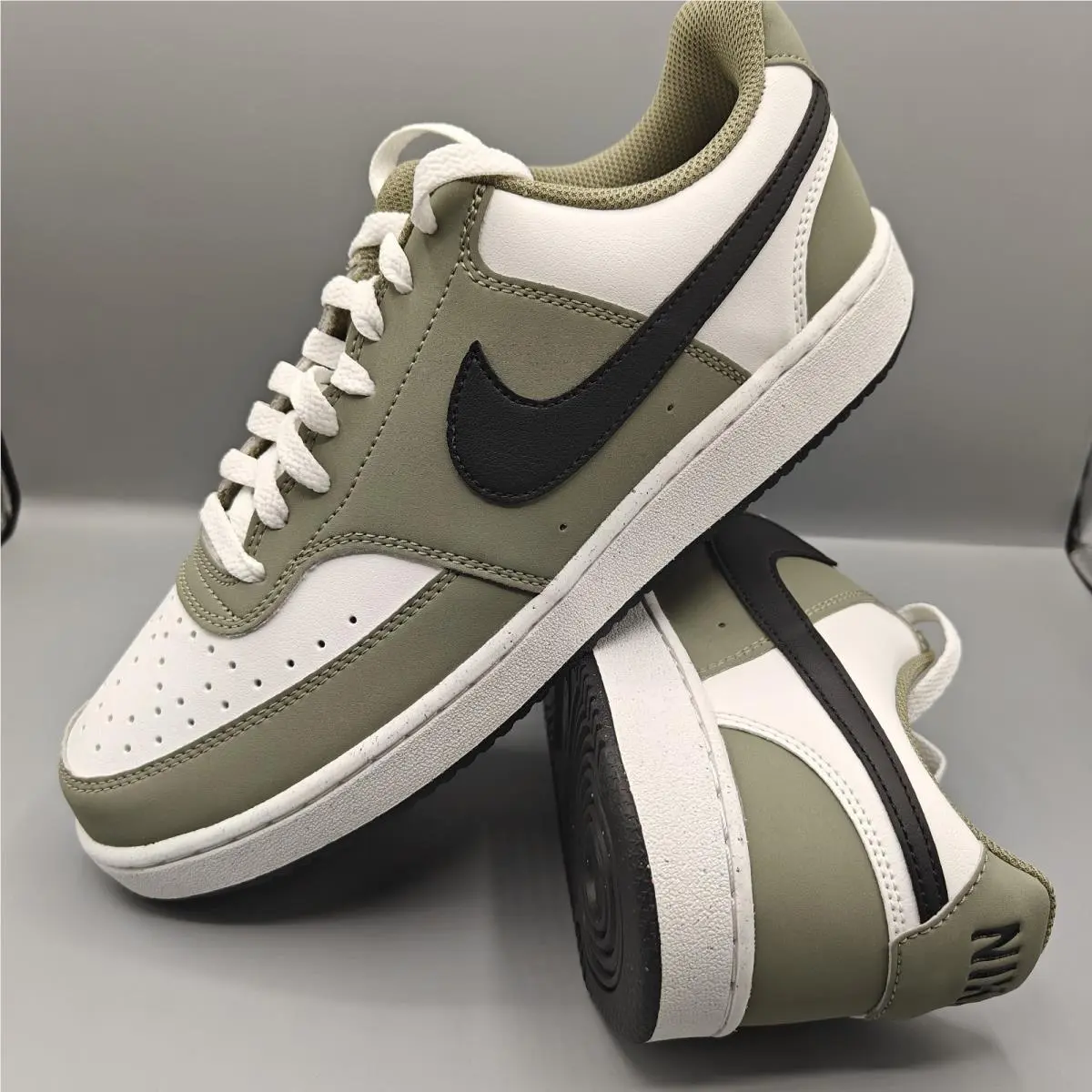 Court Vision Lo P Nbk Shoes Men`s Size 9 Summit White Silver IM0459 104 by Nike