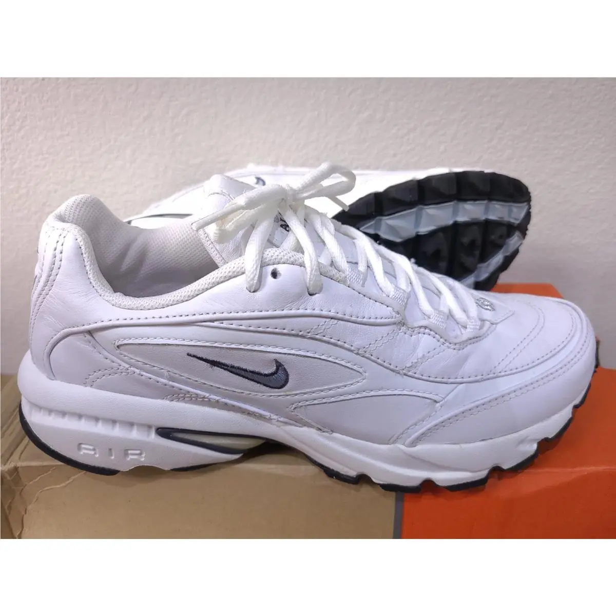 Nike shoes - NIKE Air Alate - Air Alate - 103123-101 - White 3