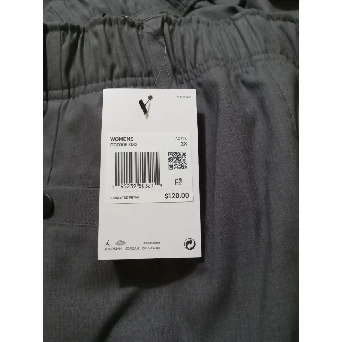 Nike clothing - DD7006-082 - DD7006-082 - Gray (UPC: 195239803215) 4