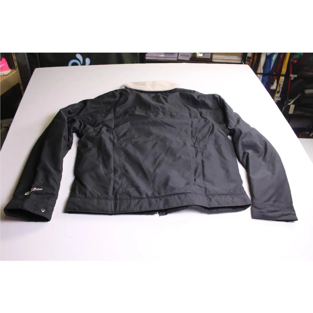 Nike clothing - Brown 3