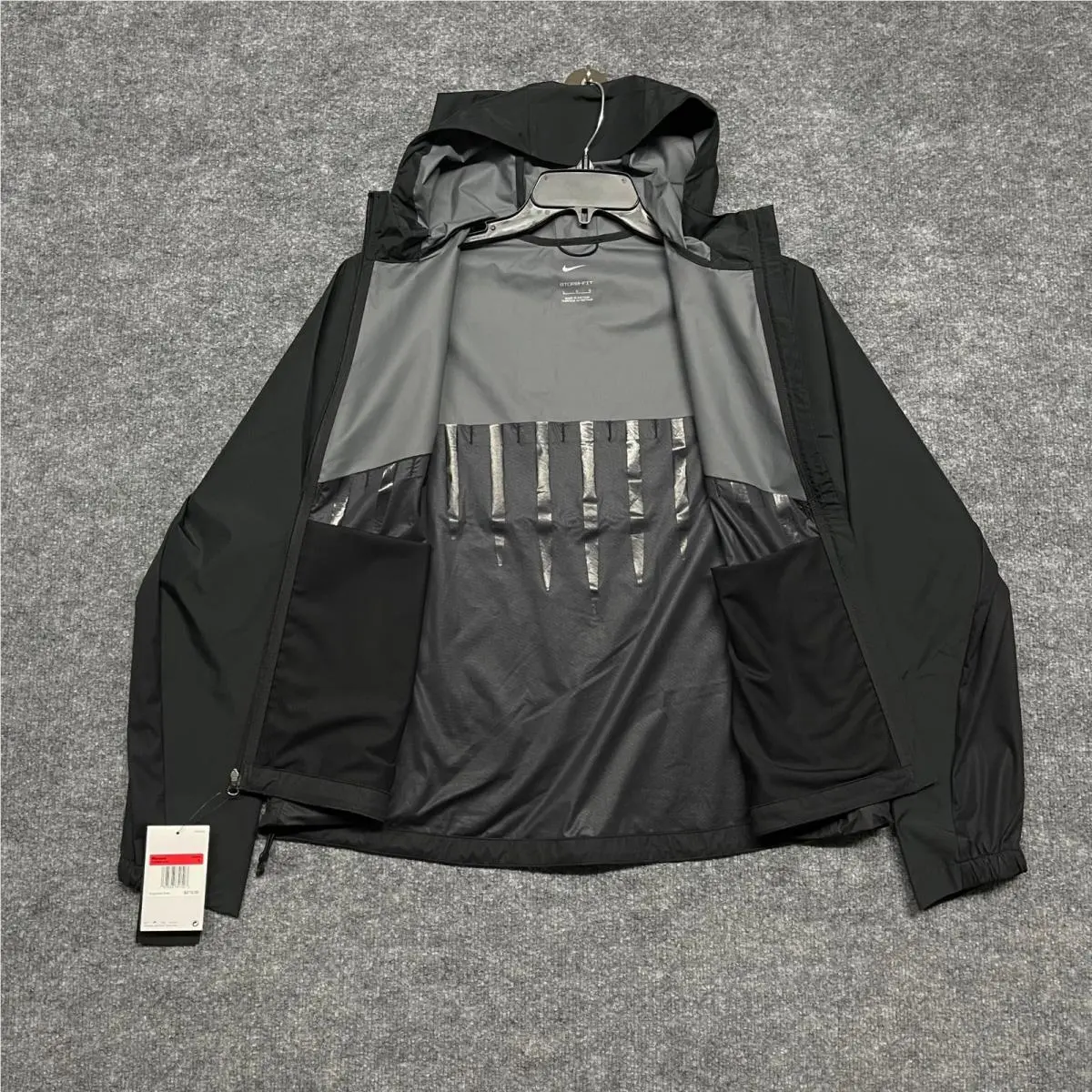 Nike clothing - Storm-FIT ADV Run Division - ADV Run Division - Black 3
