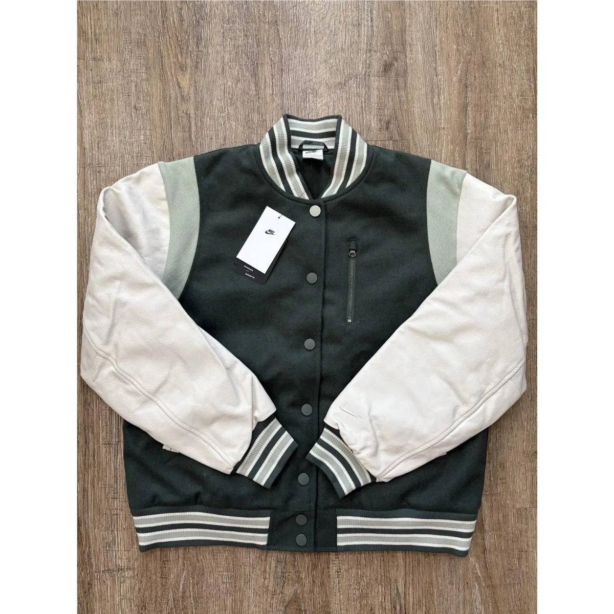 Sportswear Classic Destroyer Bomber Jacket Green Women’s Sz XS FN3672-338 by Nike