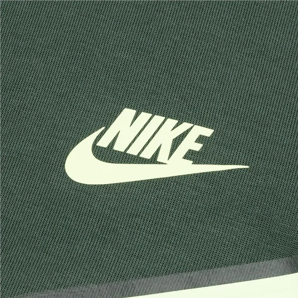 Nike clothing - Green (UPC: 194502953367) 3