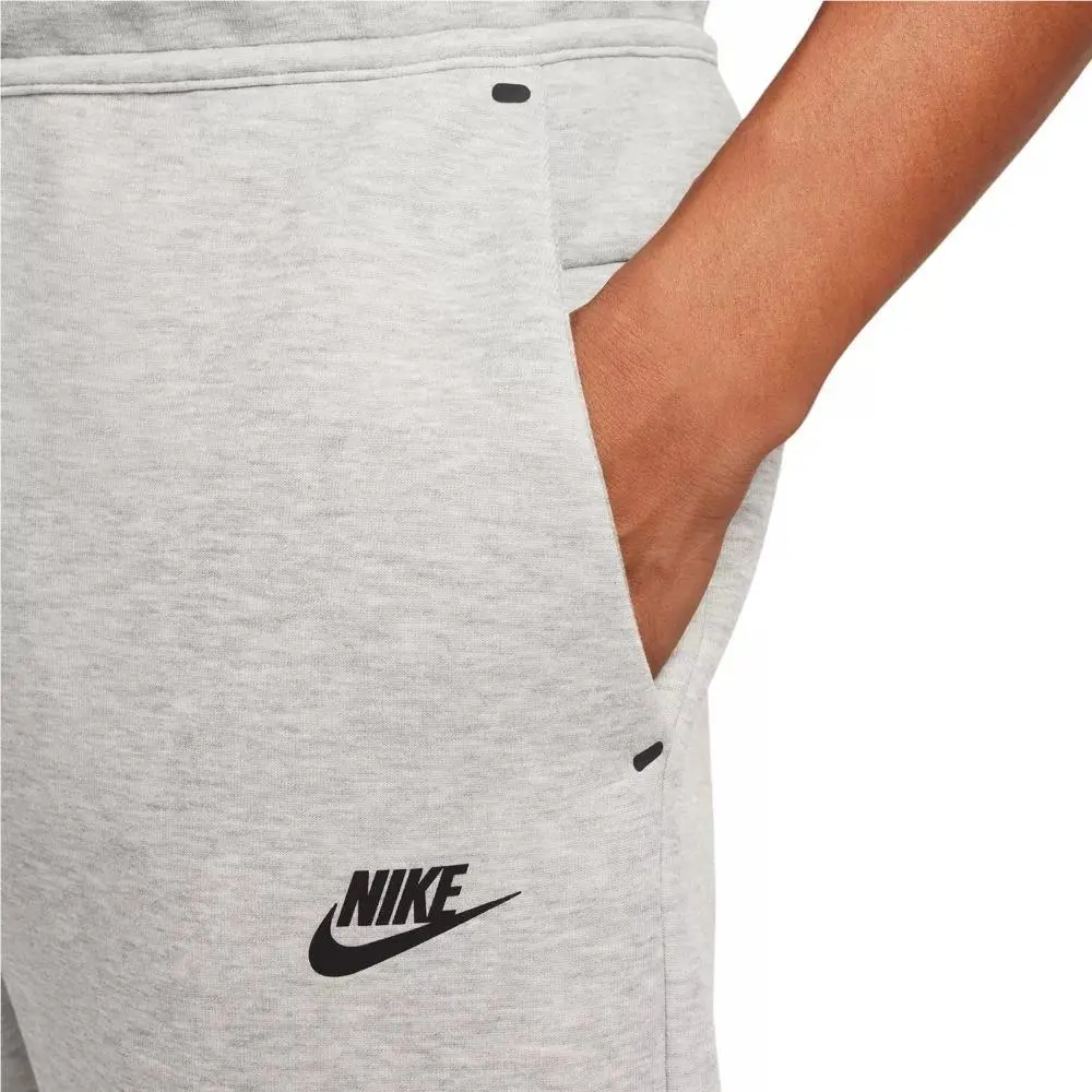 Nike clothing - Gray (UPC: 197602920550) 1