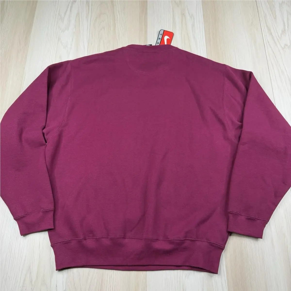 Nike clothing - Maroon 7