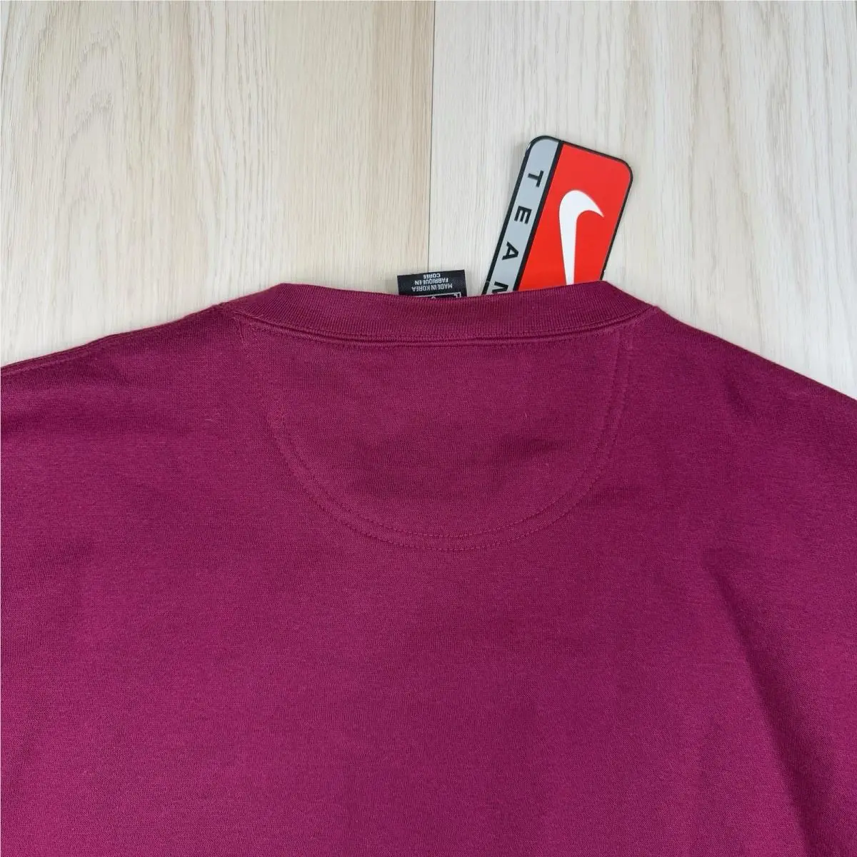 Nike clothing - Maroon 8