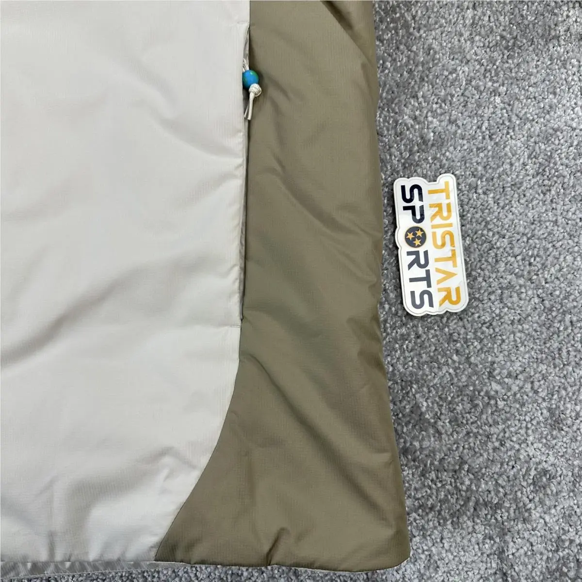 Nike clothing - Nike Therma-FIT ADV - ADV - White (UPC: 197600732339) 2