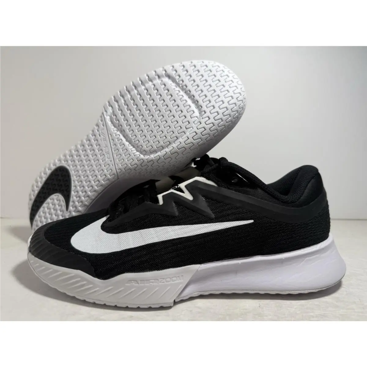 Court Zoom Vapor Pro 3 Women’s Tennis Shoes FZ2158-001 Black White Size 7.5 by Nike