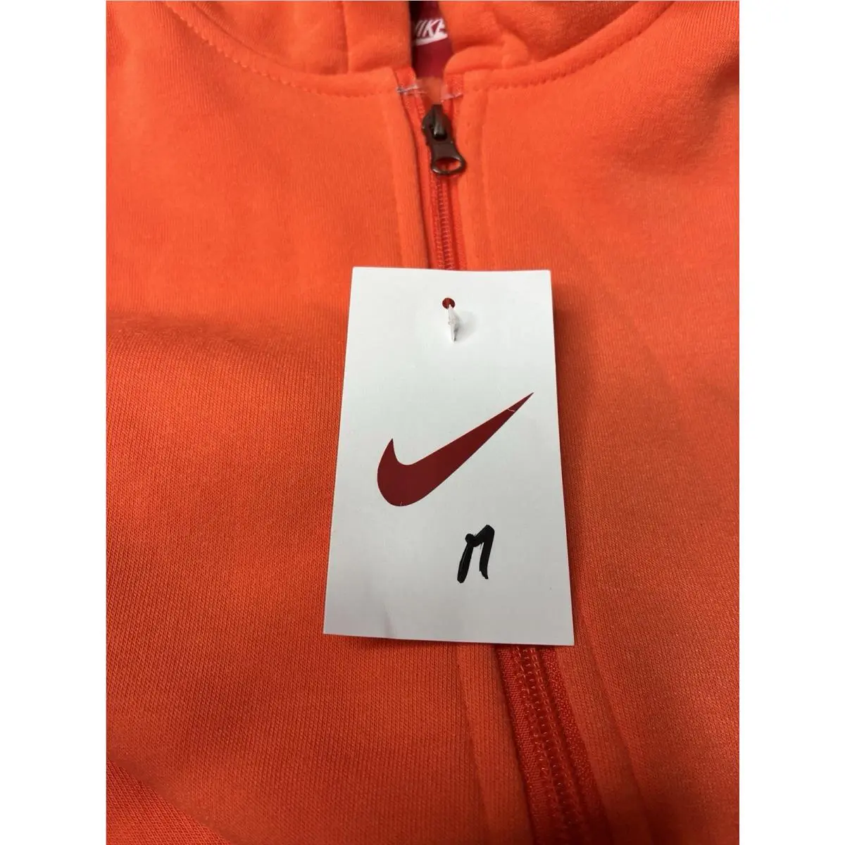 Nike clothing - Orange 4