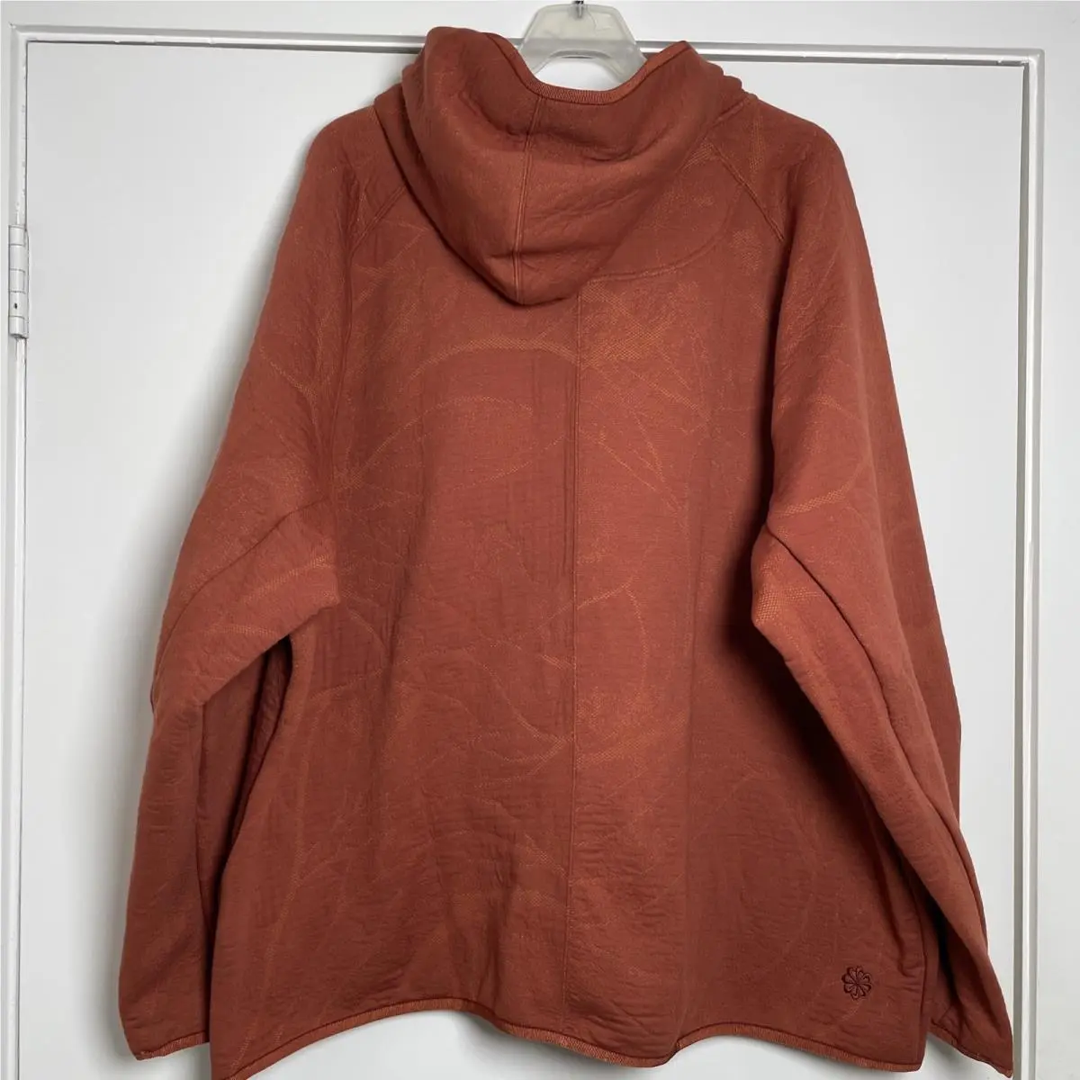 Nike clothing - Rust Orange (UPC: 196151318504) 13