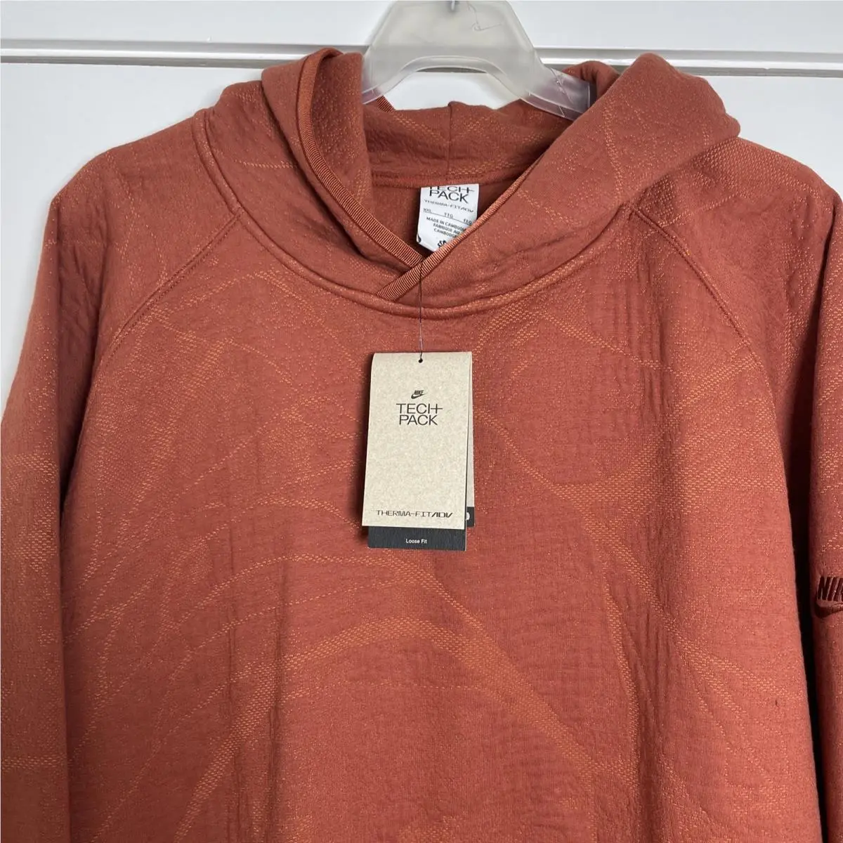 Nike clothing - Rust Orange (UPC: 196151318504) 0