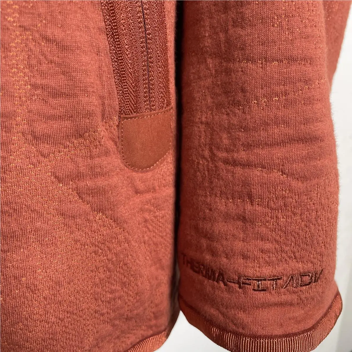 Nike clothing - Rust Orange (UPC: 196151318504) 4