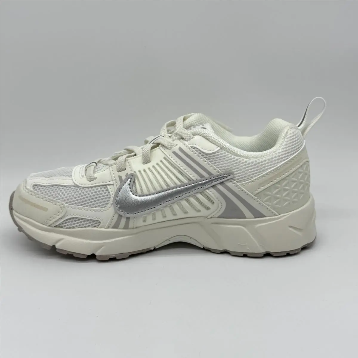 Nike shoes - Nike Vomero 5 - Vomero - Multicolor (UPC: 198483568930) 4