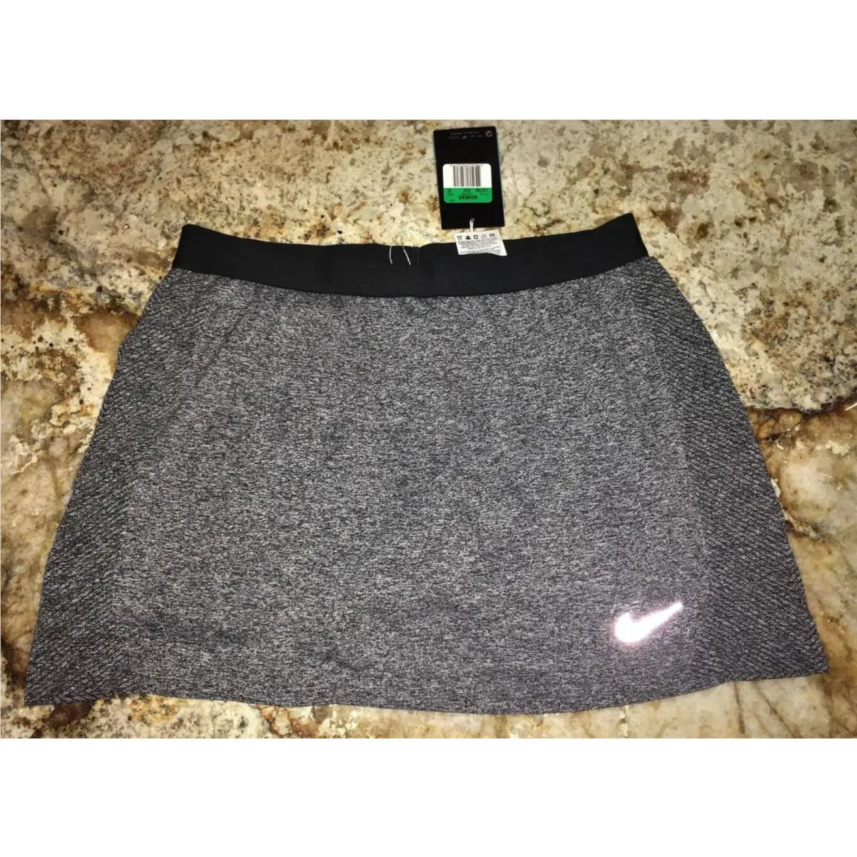 Nike clothing - 725780 - 725780 - Black, Main: Black (UPC: 884802852605) 0