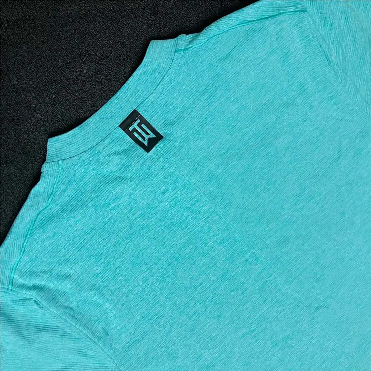 Golf Tiger Woods Aeroreact Mock Blade Polo BV1315 309 Mineral Teal Sz L by Nike