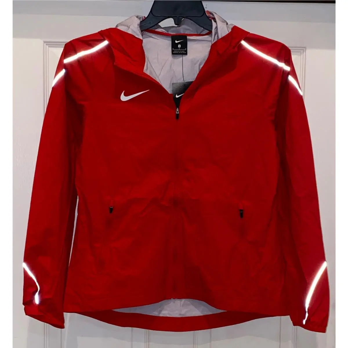 Nike clothing - NIKE Woven HyperShield Lightweight - Woven HyperShield Lightweight - AJ3657 - Red, Main: Red (UPC: 885178966767) 4