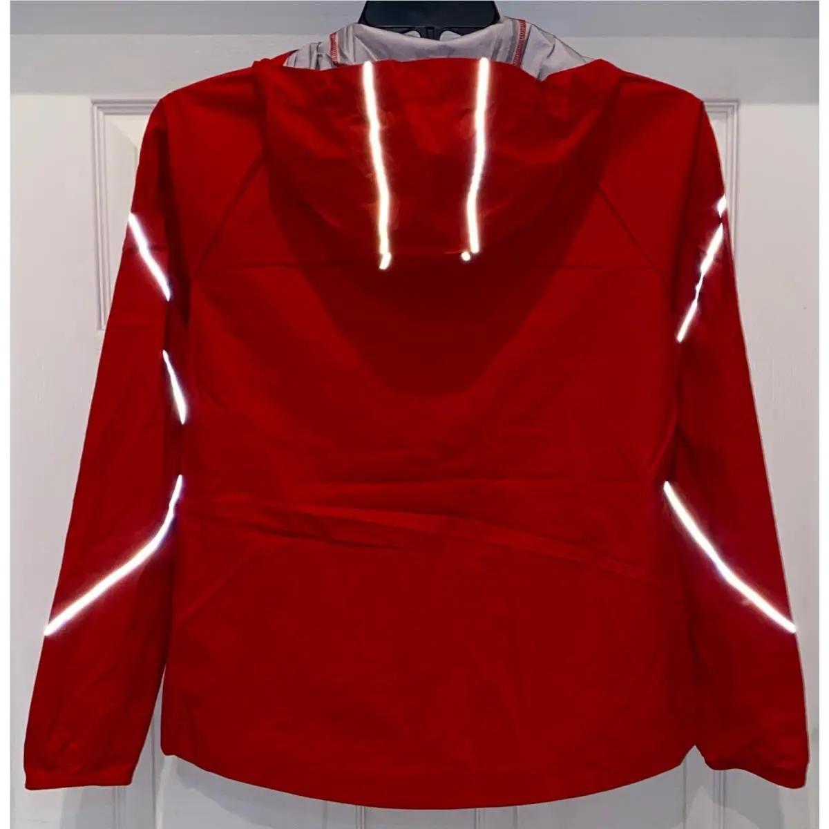 Nike clothing - NIKE Woven HyperShield Lightweight - Woven HyperShield Lightweight - AJ3657 - Red, Main: Red (UPC: 885178966767) 5