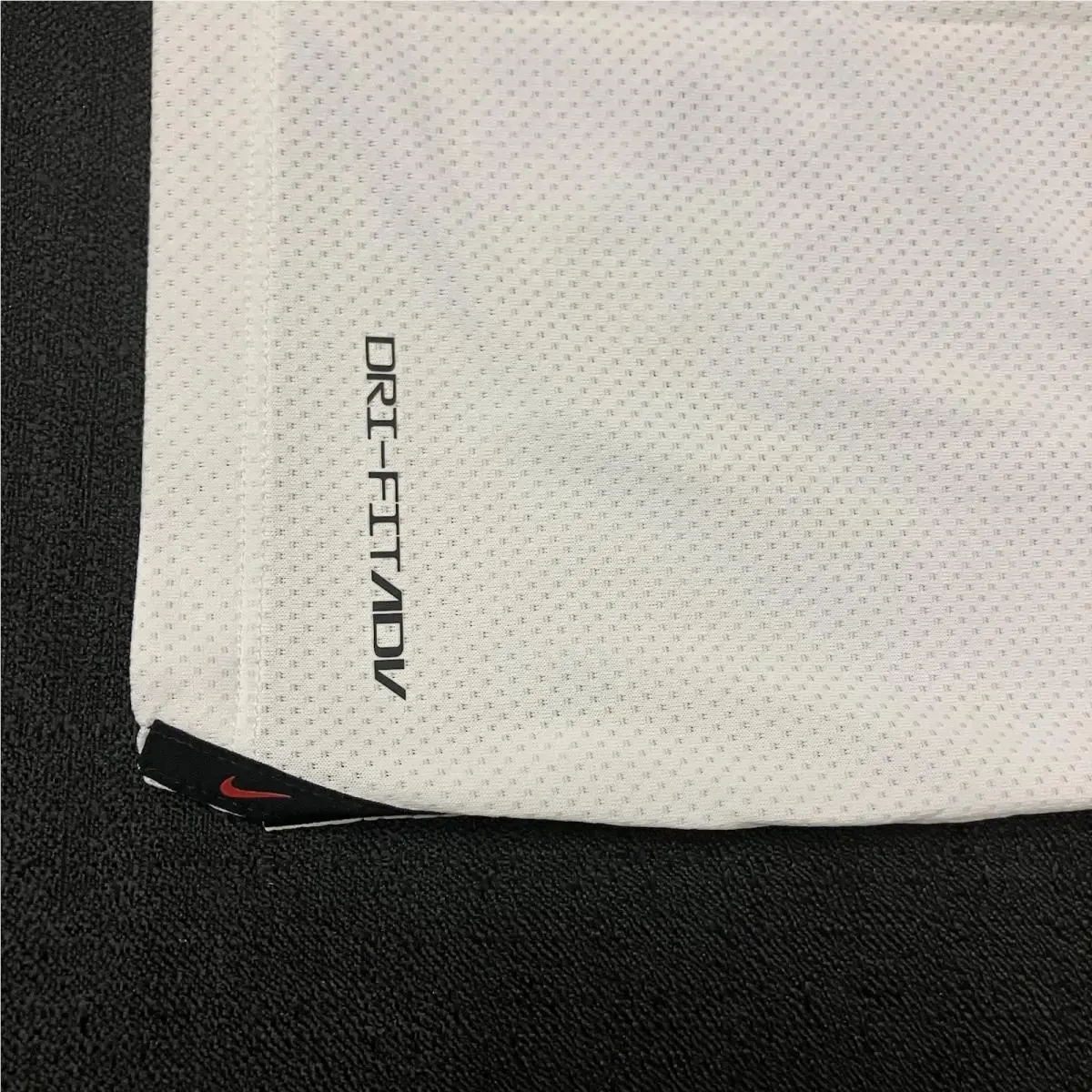 Nike clothing - Tiger Woods ADV Chevron Print Windrunner - White Smoke Grey Black 6