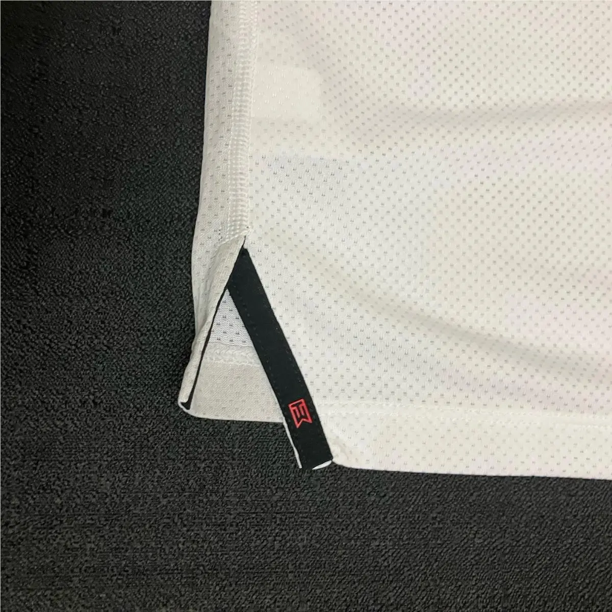 Nike clothing - Tiger Woods ADV Chevron Print Windrunner - White Smoke Grey Black 7