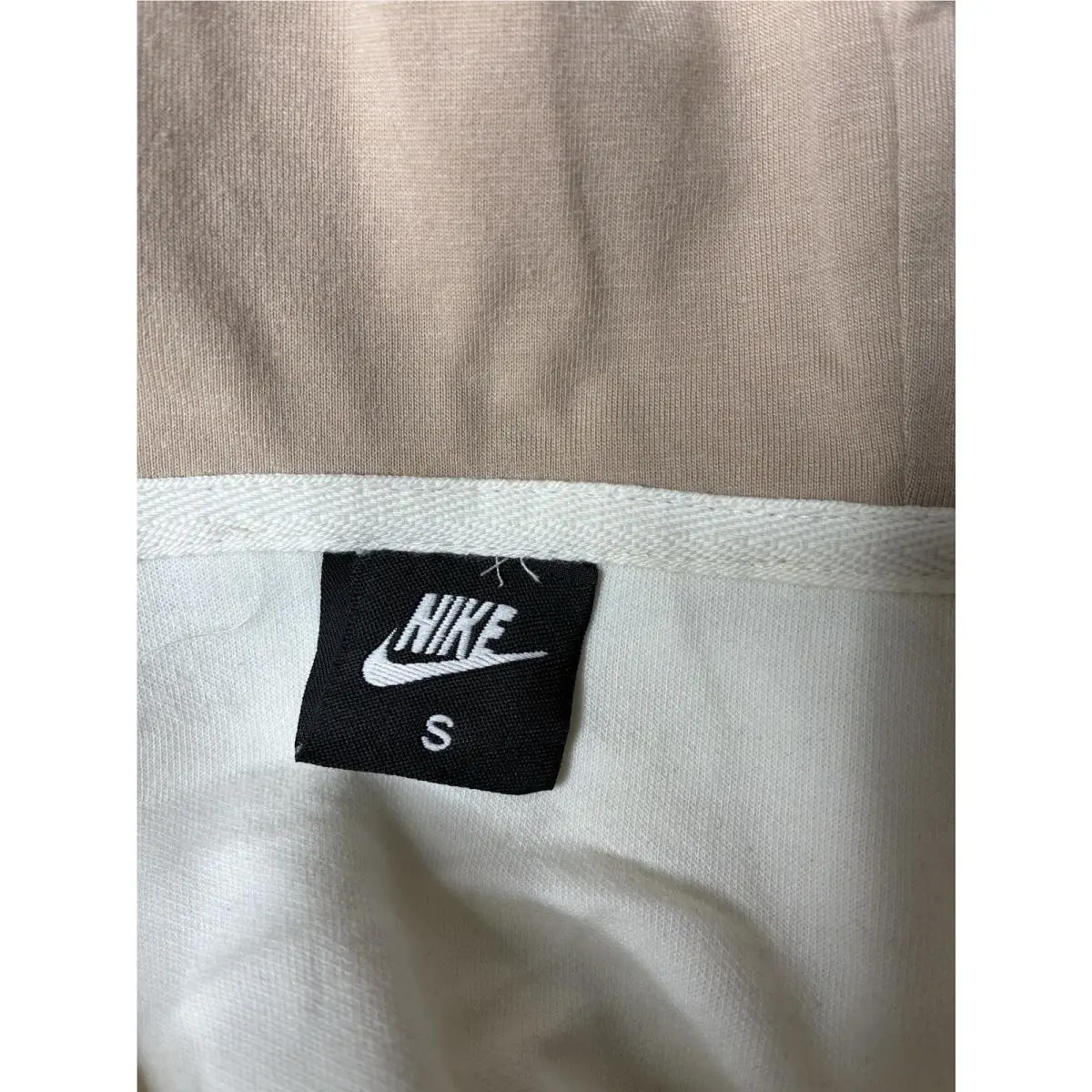 Nike clothing - Ivory 11