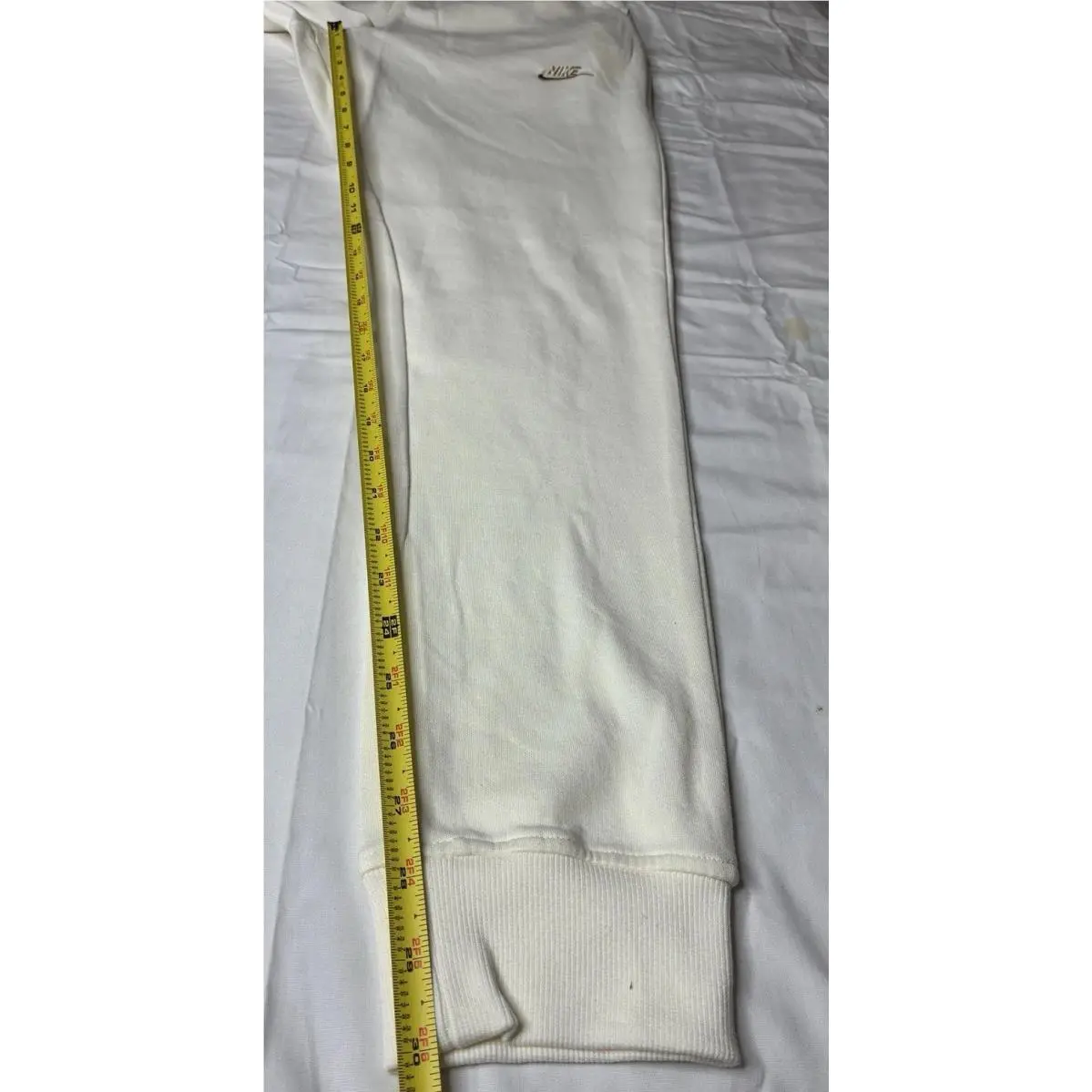 Nike clothing - Ivory 18