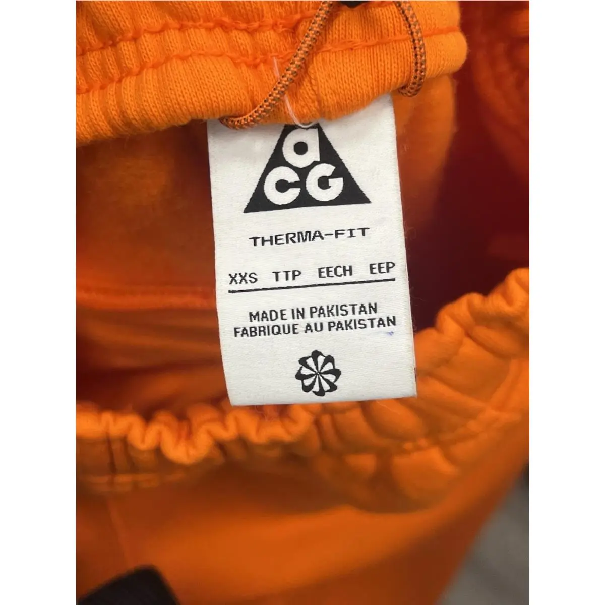 Nike clothing - Nike ACG Lungs - ACG Lungs - IH0717819 - Orange 3