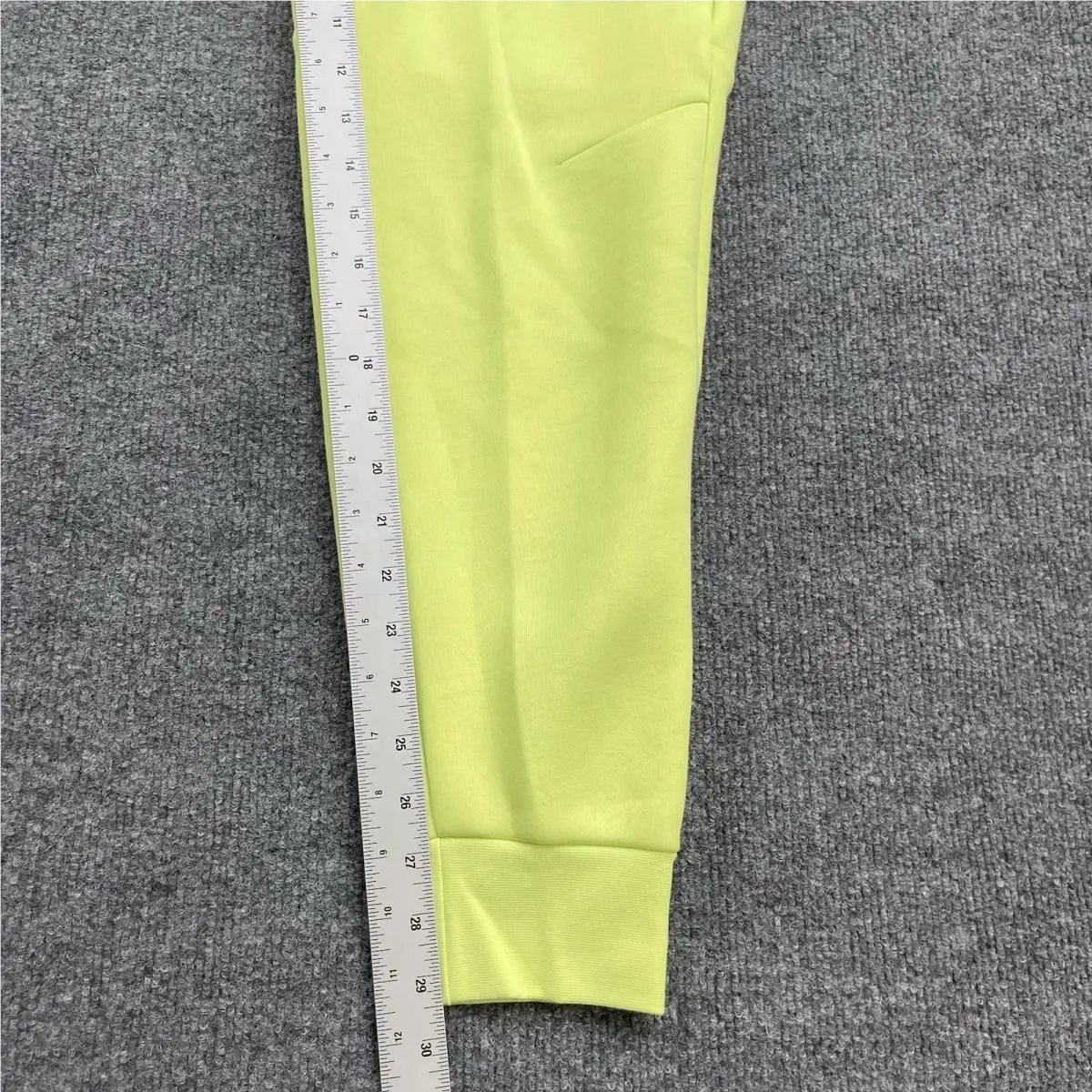 Nike clothing - Nike Tech Windrunner - Tech Windrunner - Green 20
