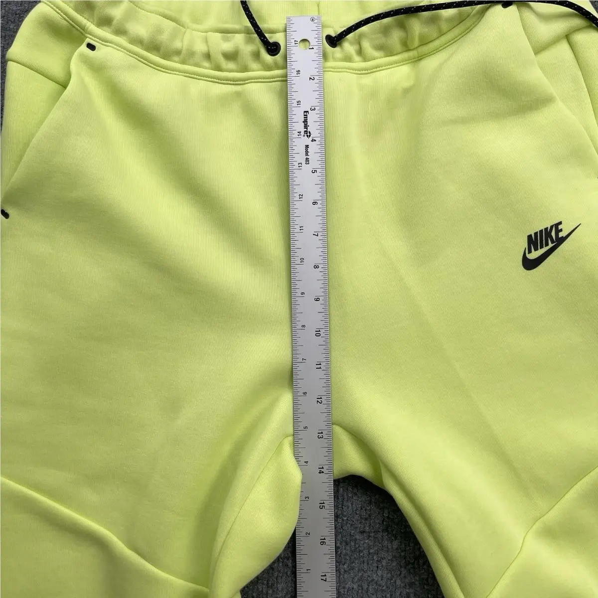 Nike clothing - Nike Tech Windrunner - Tech Windrunner - Green 21
