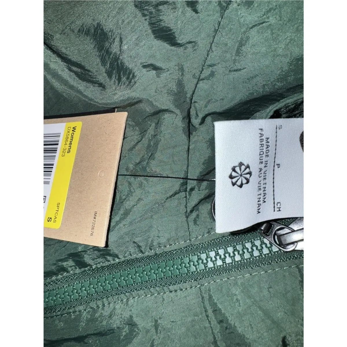 Nike clothing - Green 3