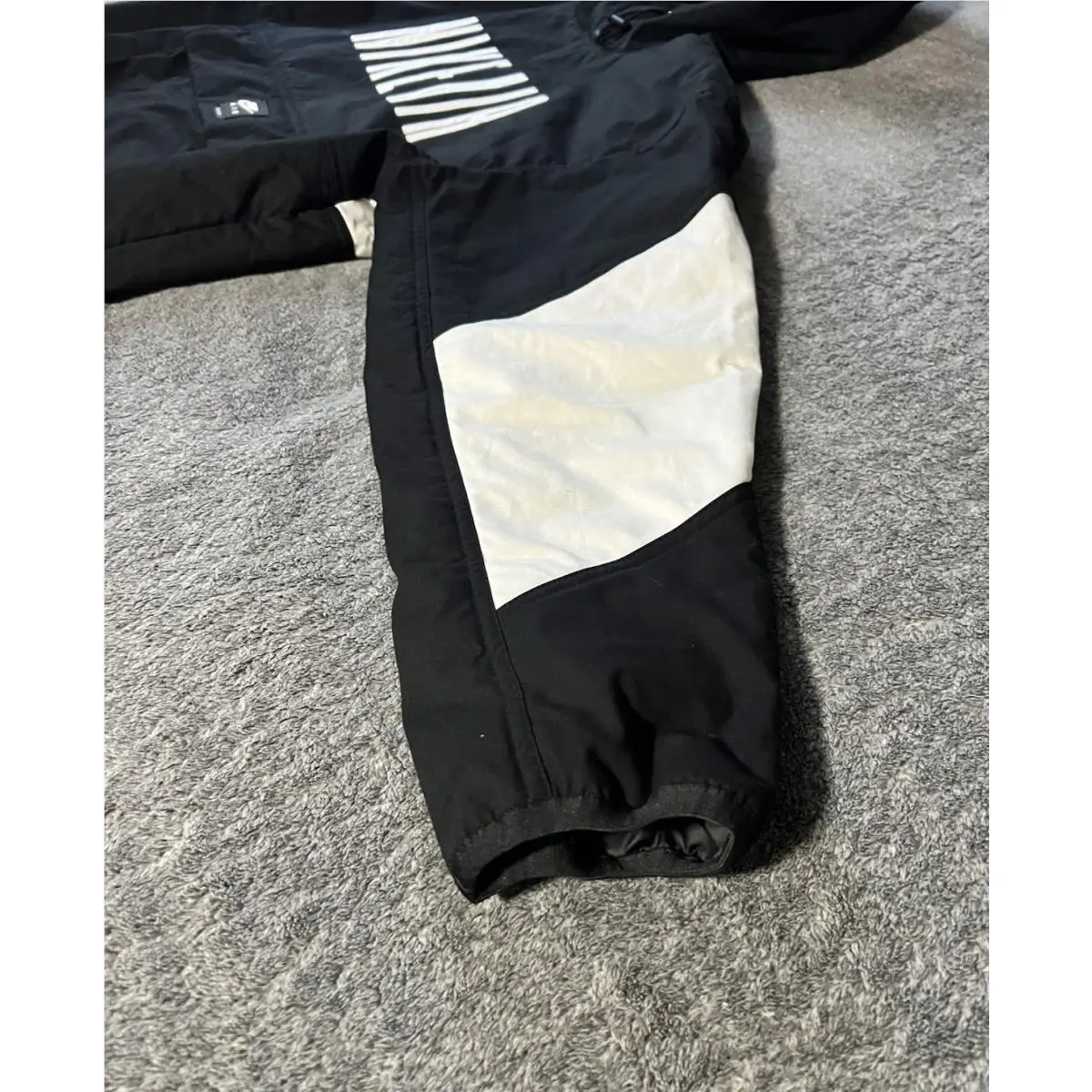 Nike clothing - Multicolor (UPC: 0198486944304) 1