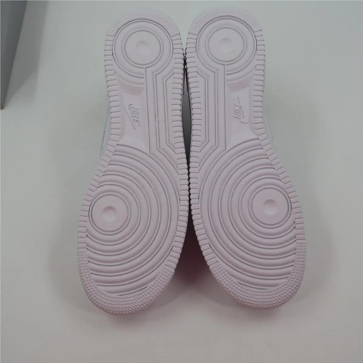 Nike shoes - Nike Air Force 1 `07 - White 9