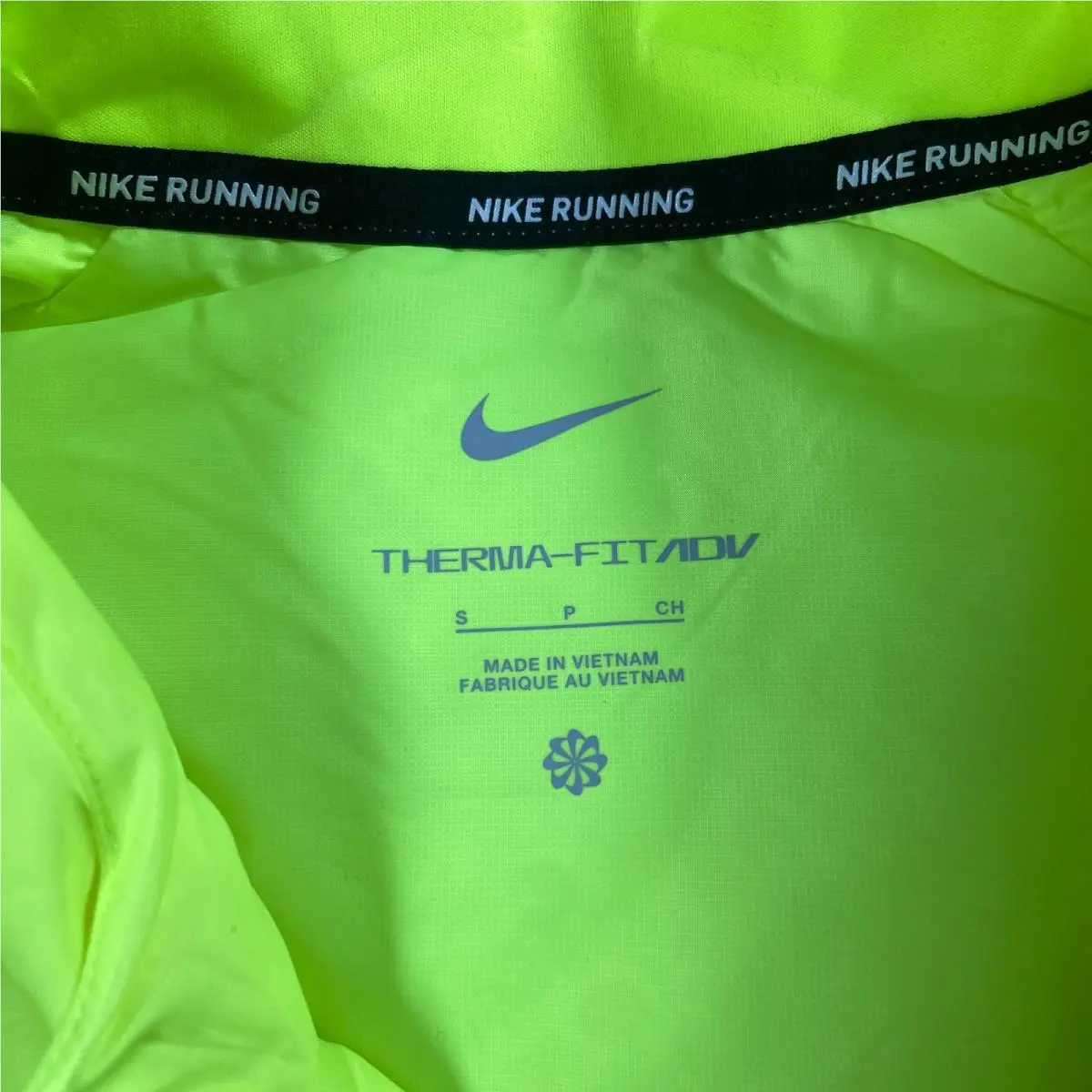 Nike clothing - Nike AeroLoft - AeroLoft - Green 3