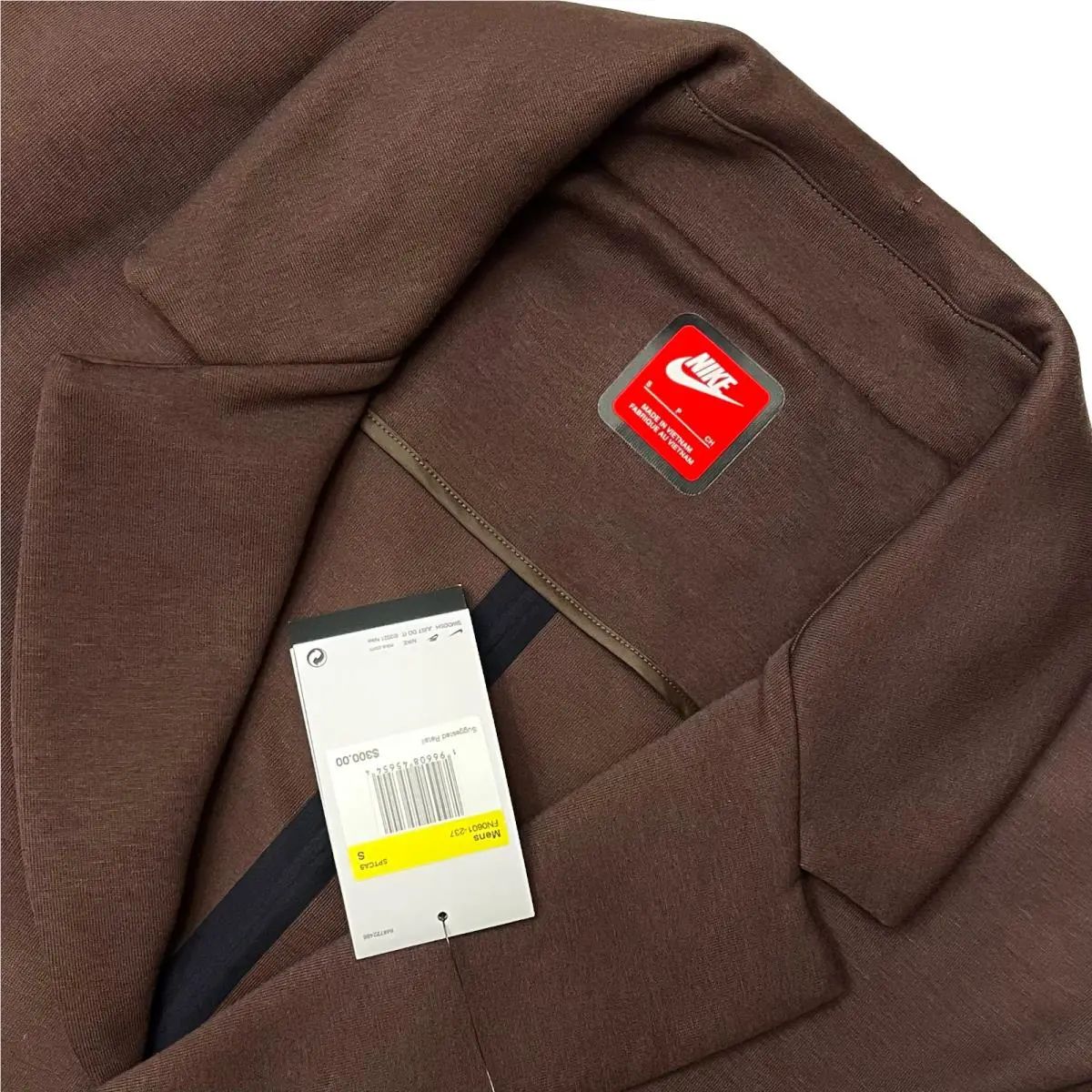 Nike clothing - Brown (UPC: 196608456544) 0