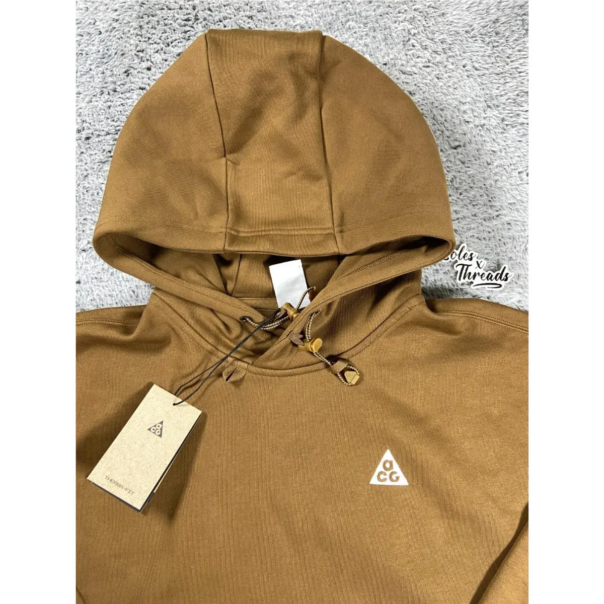Nike clothing - Brown 1
