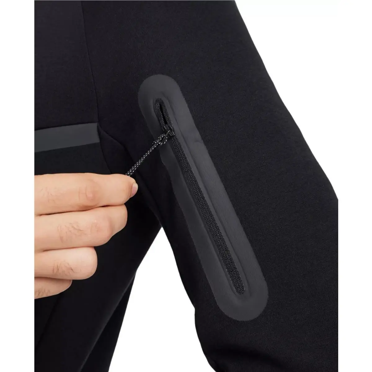 Nike clothing - Black (UPC: 194493749727) 0