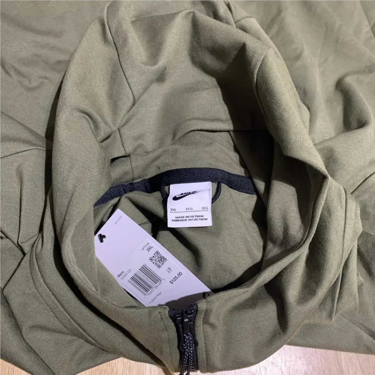 Nike clothing - Green 7