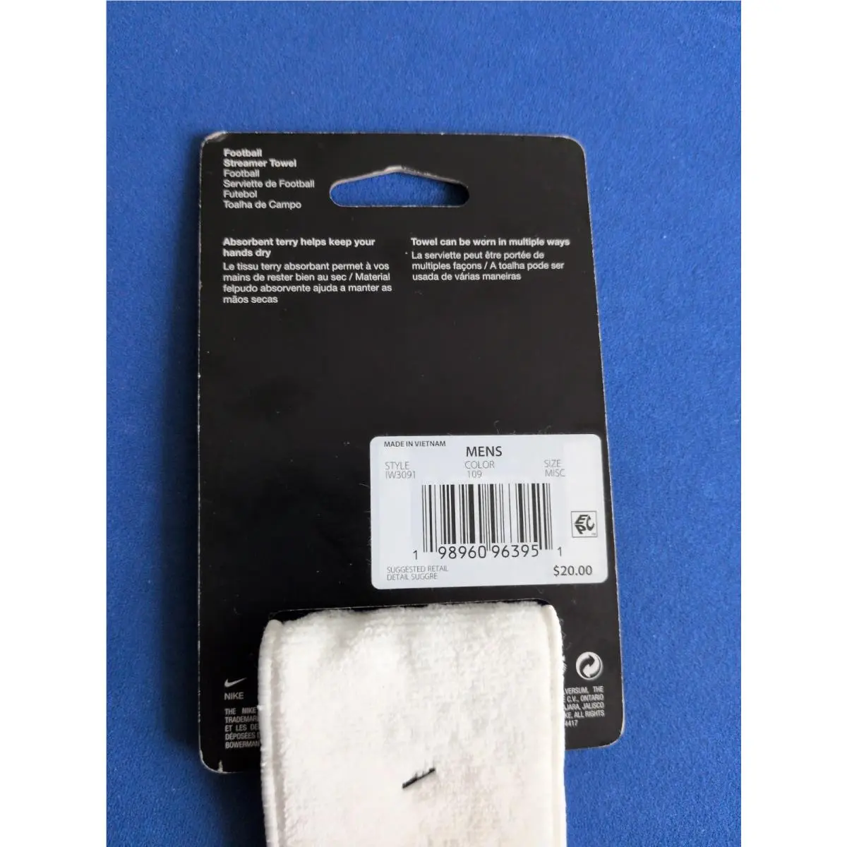 Nike clothing - White (UPC: 198960963951) 3