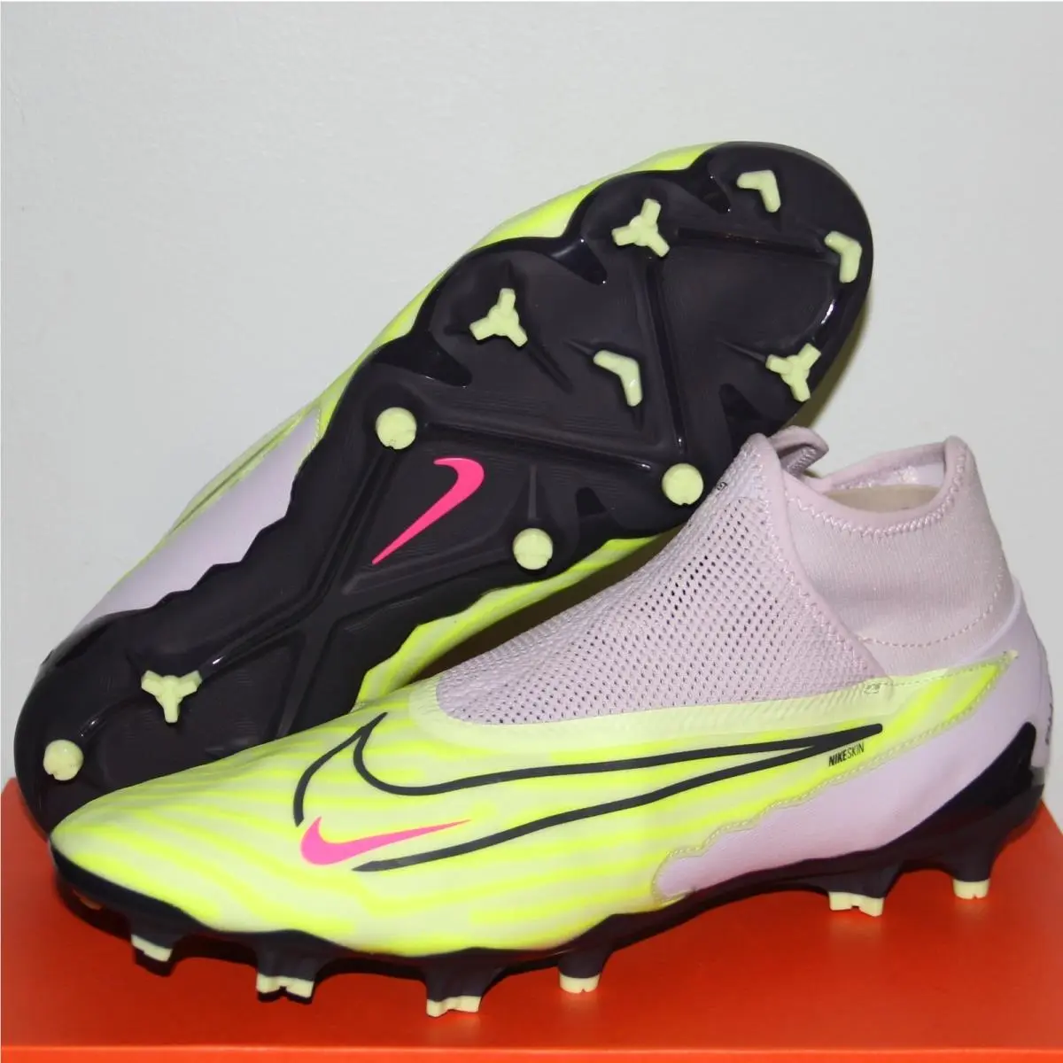 Nike Phantom GX Pro DF FG Soccer Cleats Mens 13 Barely Volt Gridiron DD9465-705
