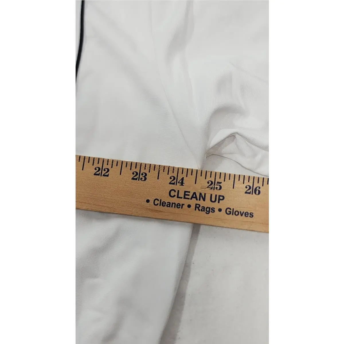 Nike clothing - White (UPC: 659658379381) 9