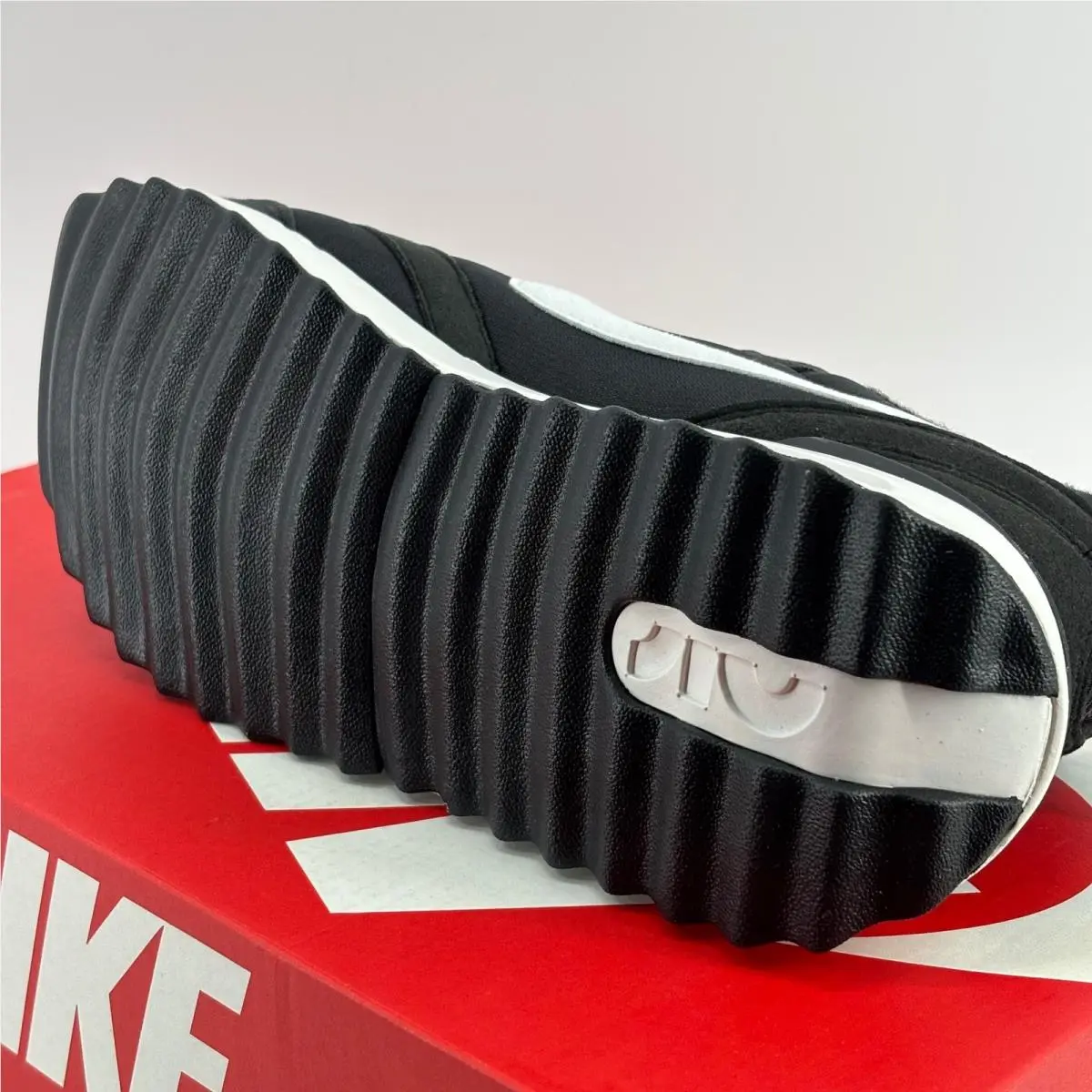 Nike shoes - Nike Air Max Dawn - Air Max Dawn - Black 4