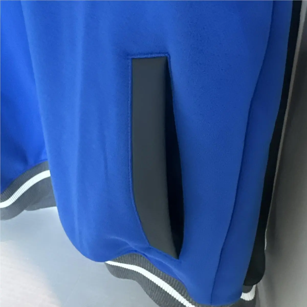 Nike clothing - Blue (UPC: 0195868446975) 9