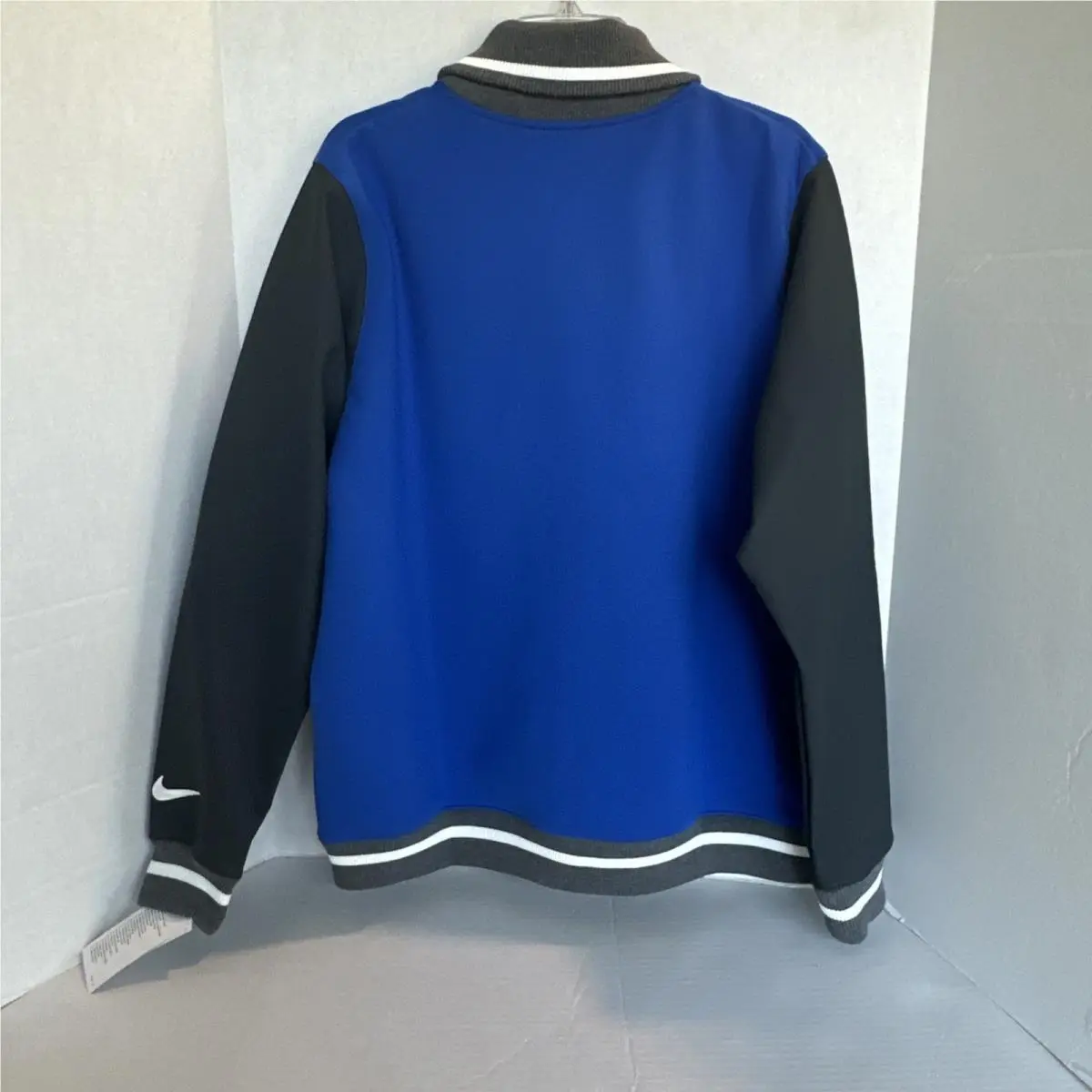 Nike clothing - Blue (UPC: 0195868446975) 6