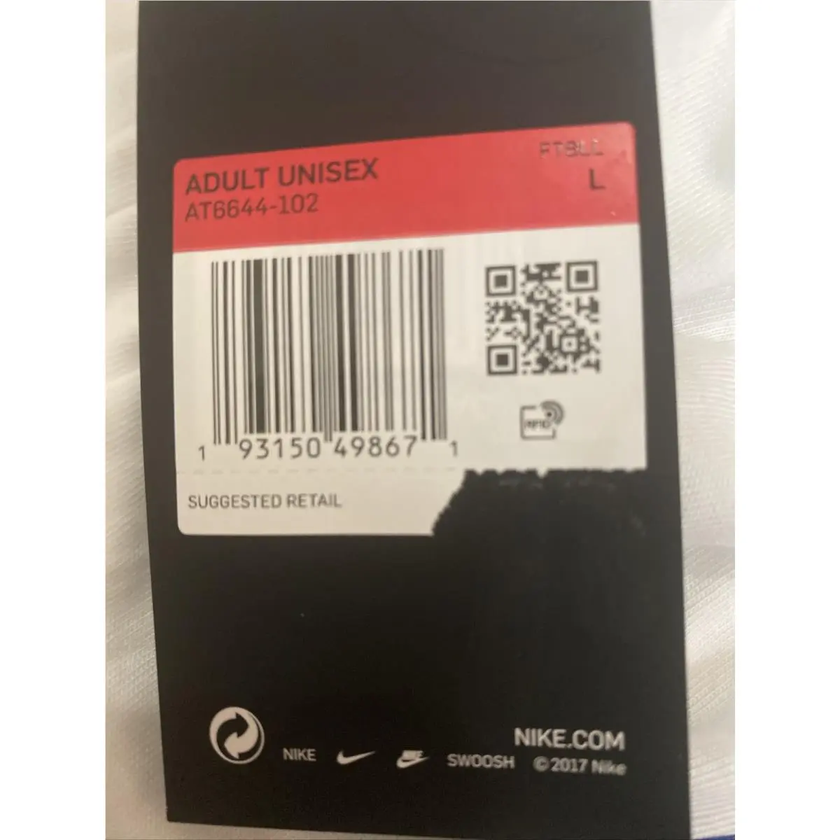 Nike clothing - White (UPC: 0193150498671) 7