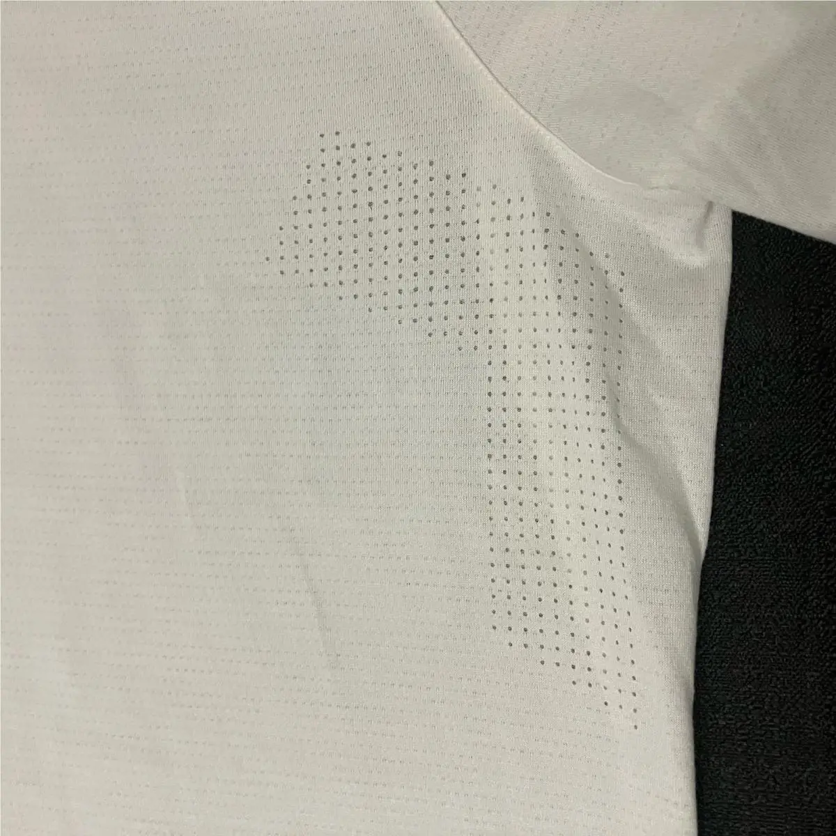 Nike clothing - Tiger Woods Velocity Max Vapor Blade Zip Polo - 726187 - Triple White Black Silver 8