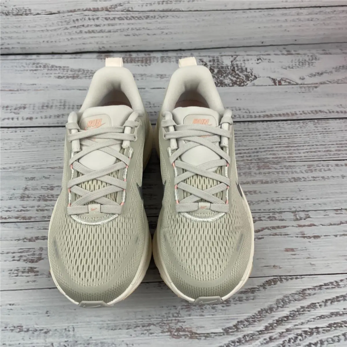 Nike shoes - Nike Vomero 18 - Vomero - Silver (UPC: 198729810601) 1
